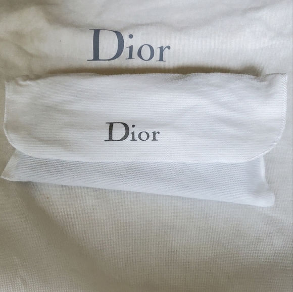 DIOR cannage wallet with chain. - Picture 7 of 8